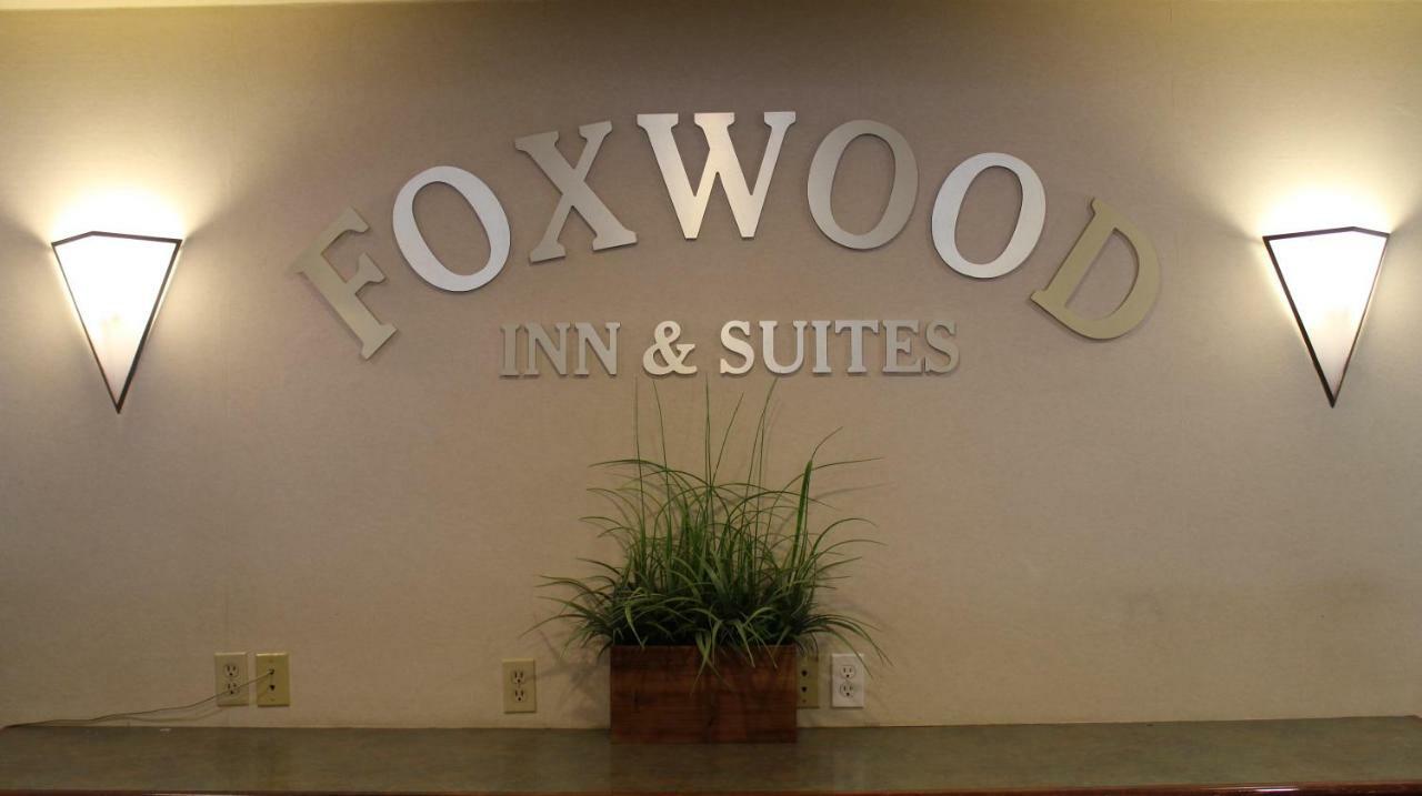 Foxwood Inn And Suites Fox Creek Exterior photo